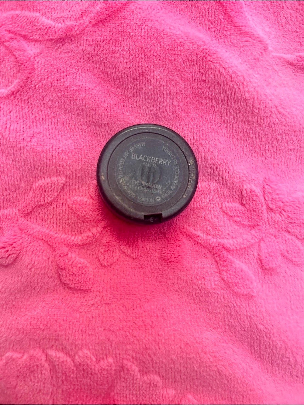 MAC Eyeshadow - Picture 7 of 7